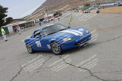 media/Jun-01-2025-CalClub SCCA (Sun) [[eae223c5dd]]/Around pit/